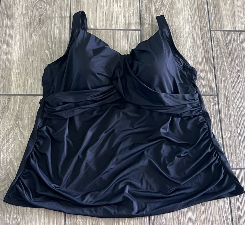 Lands End Adjustable Strap Solid Black Underwire Tankini Swim Top 24W DD Cup